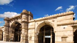 Ahmedabad car hire