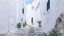 Ostuni car hire