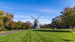 East Hampton car hire
