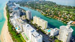 Miami Beach hotels near New World Center