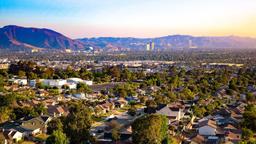 Hotels near Bob Hope Airport