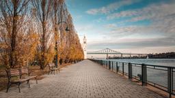 Longueuil car hire