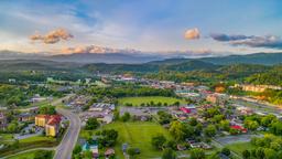 Pigeon Forge hotels near The Comedy Barn Theater