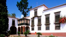 Funchal hotels near Quinta das Cruzes Museum