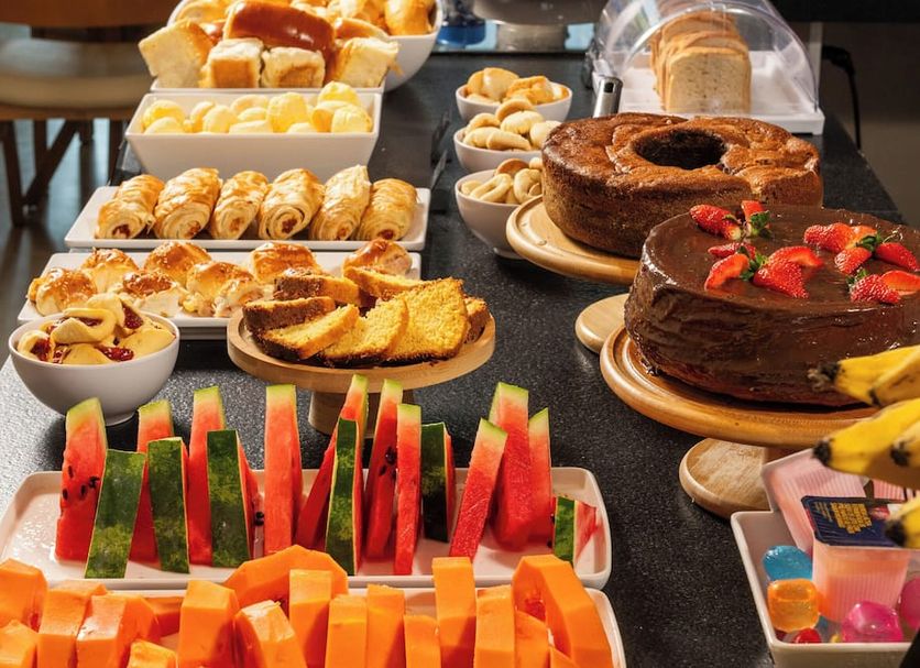 Buffet Photo