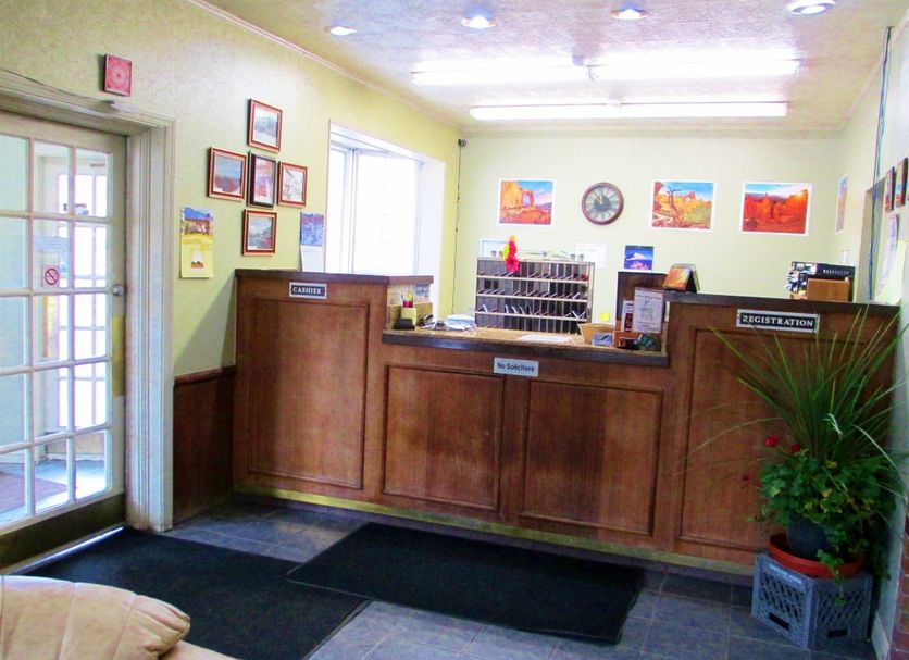 Front desk Photo