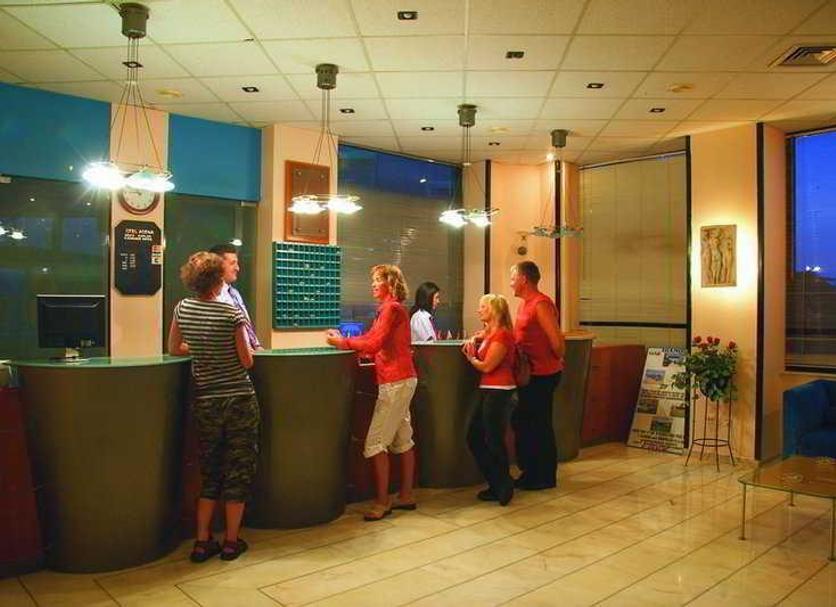 Banquet hall Photo
