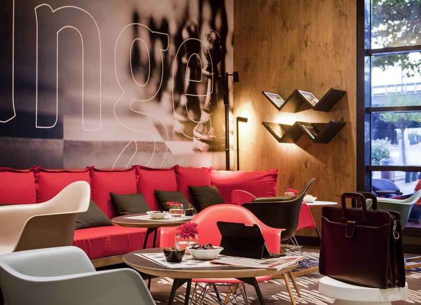 Lounge Photo