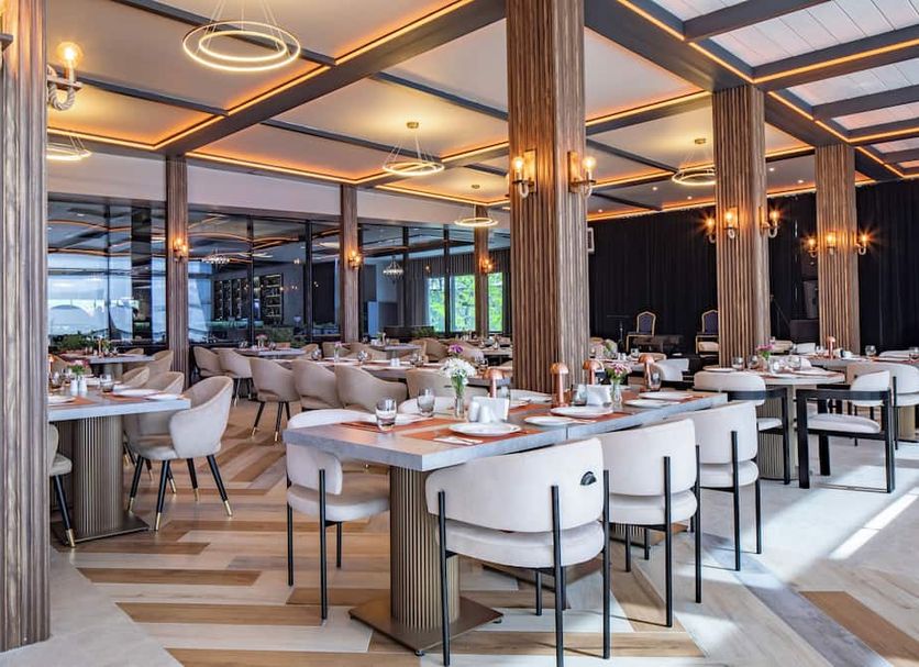 Restaurant Photo
