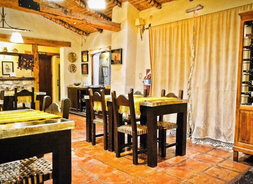 Dining room Photo