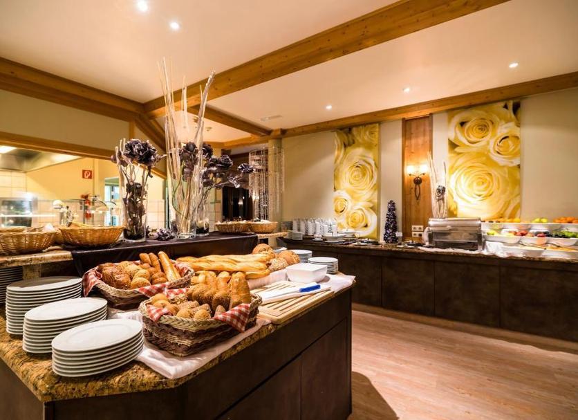 Buffet Photo
