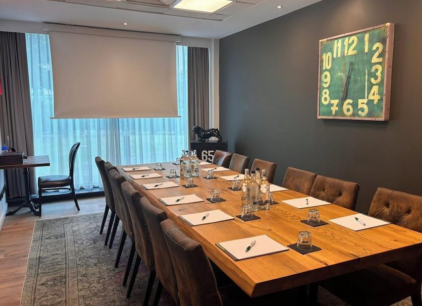 Conference room Photo