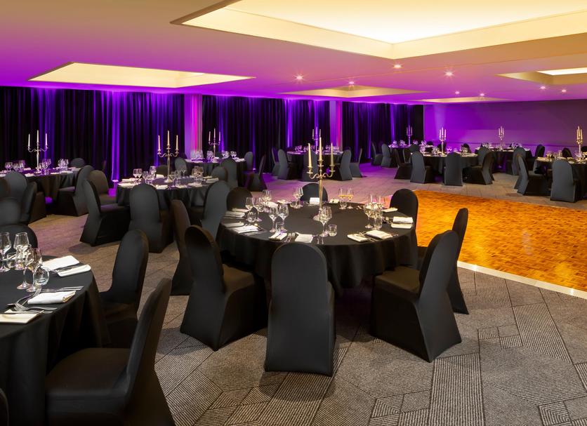 Banquet hall Photo