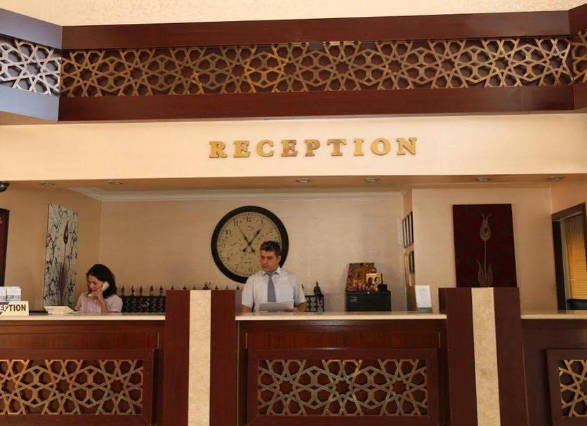 Front desk Photo