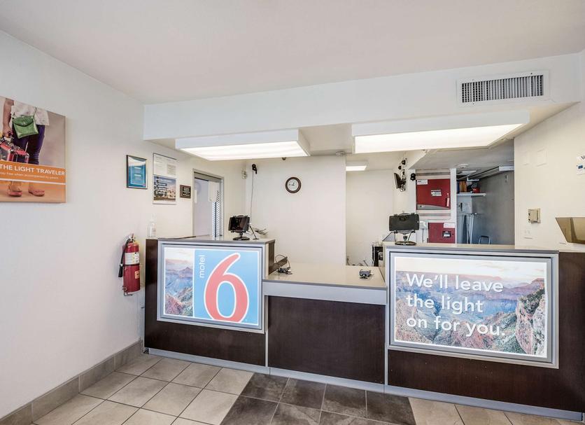 Front desk Photo