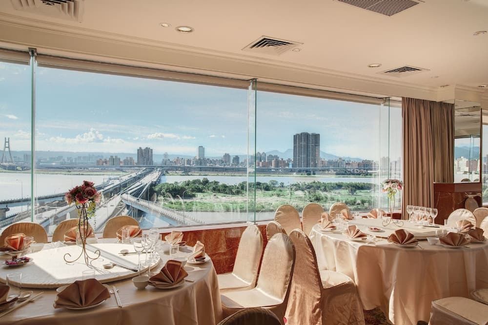 Banquet hall Photo