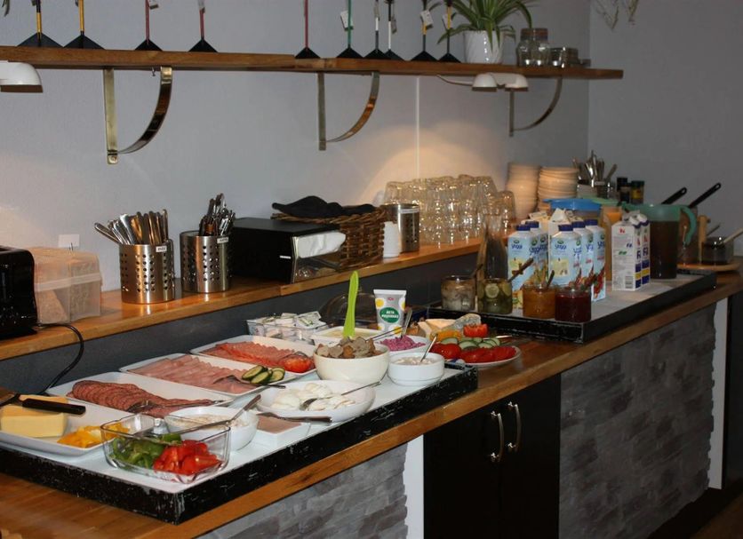 Buffet Photo