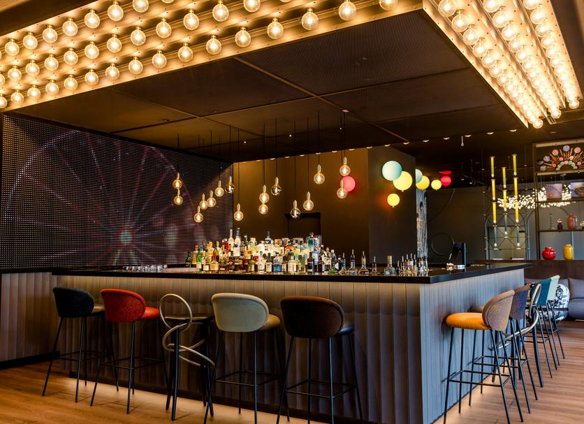 Bar Photo