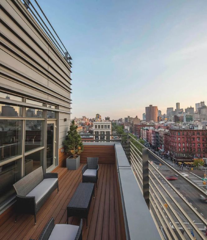 Balcony Photo