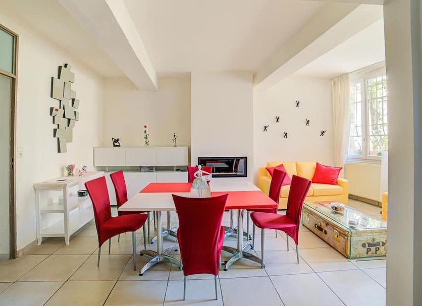 Dining room Photo