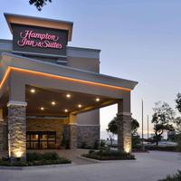 Hampton Inn & Suites Dallas Market Center