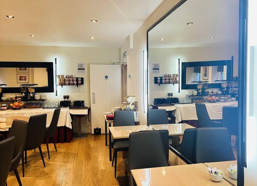 Restaurant Photo