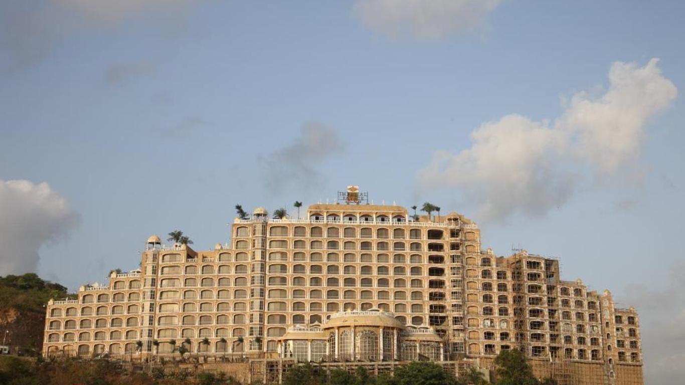 Imperial Palace Hotel