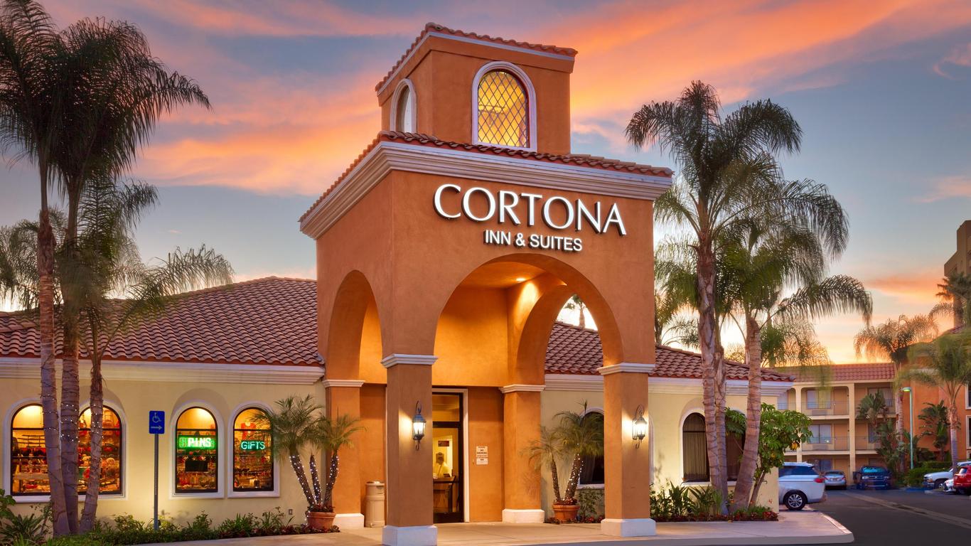 Cortona Inn & Suites Anaheim Resort