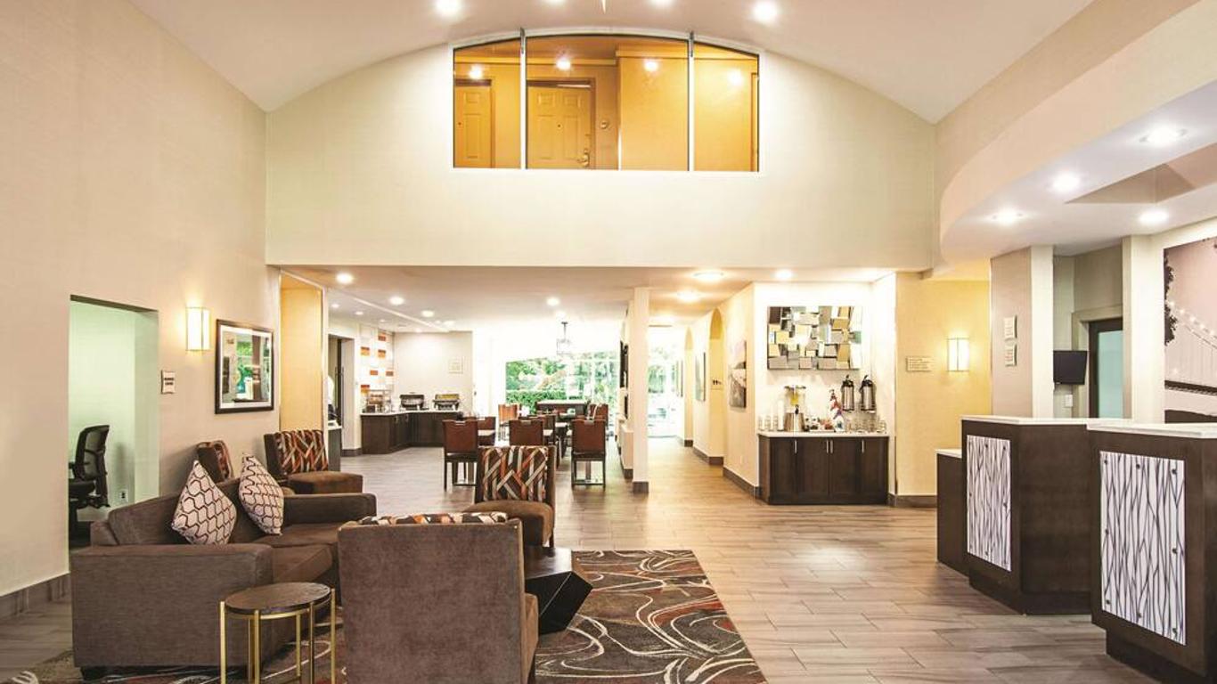 La Quinta Inn by Wyndham Vancouver Airport