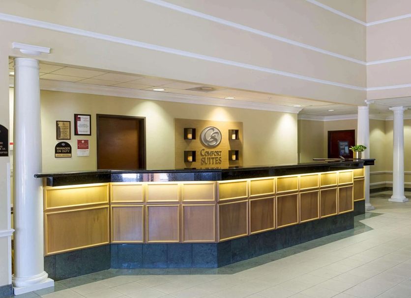 Front desk Photo