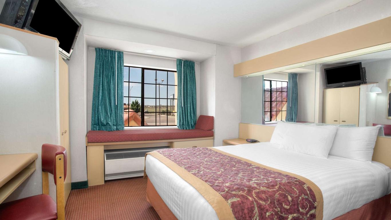 Microtel Inn & Suites by Wyndham Gallup