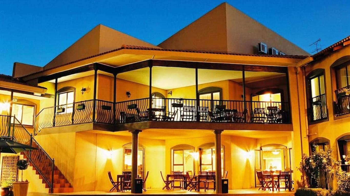 Benvenuto Hotel & Conference Centre