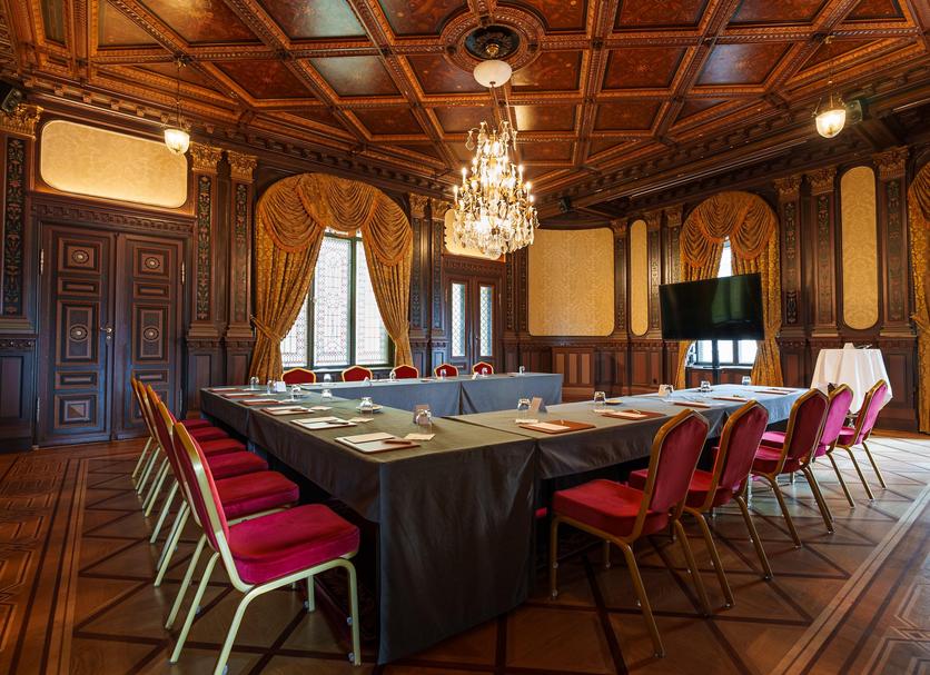 Banquet hall Photo