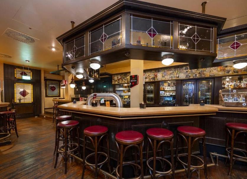 Bar Photo
