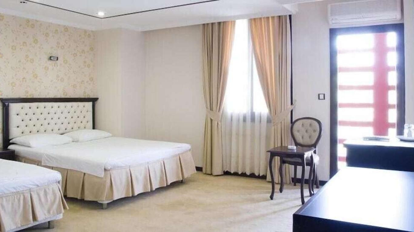 Airport Hotel