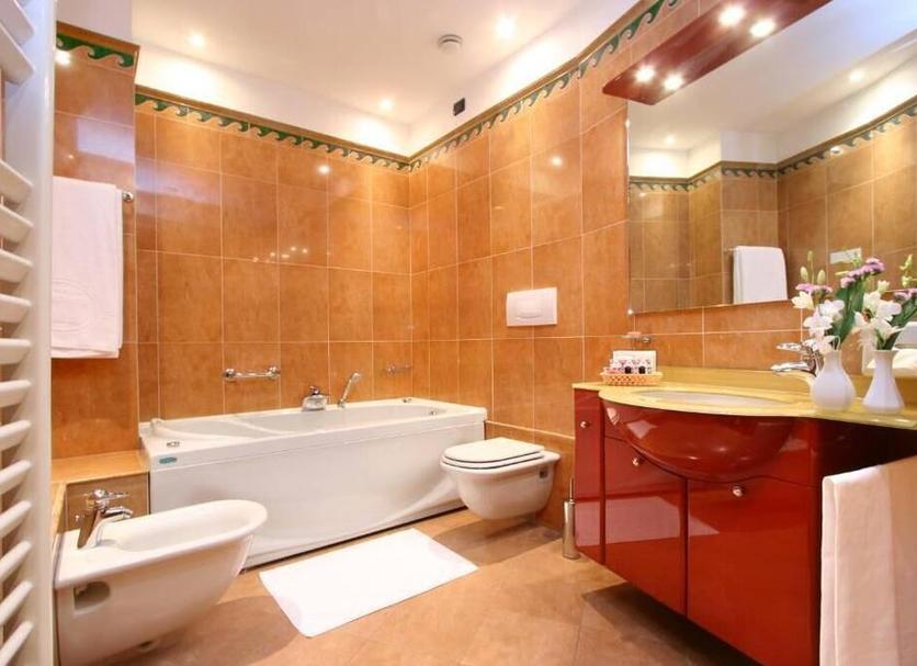 Bathroom Photo