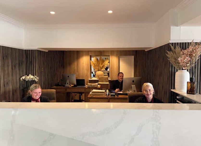 Front desk Photo