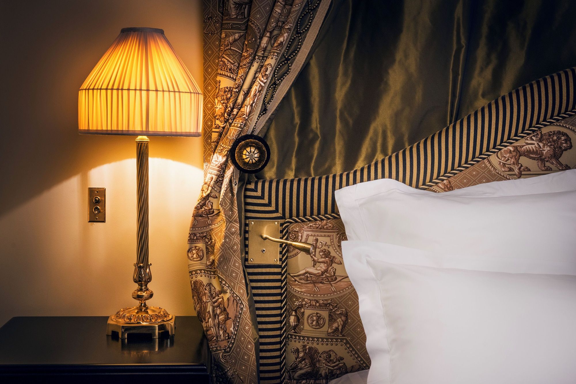 Room amenity