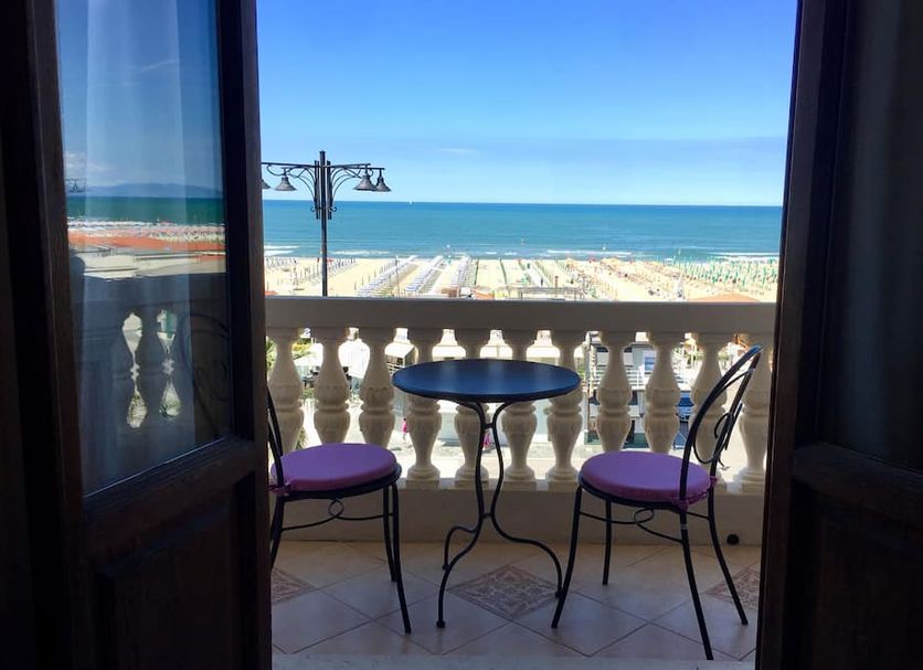 Balcony Photo