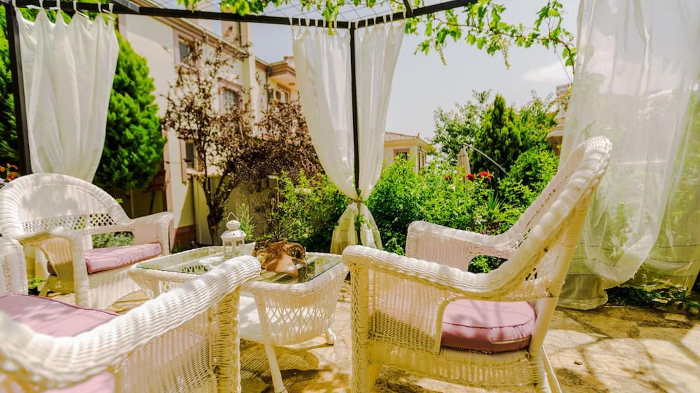 Cunda Esen Hotel