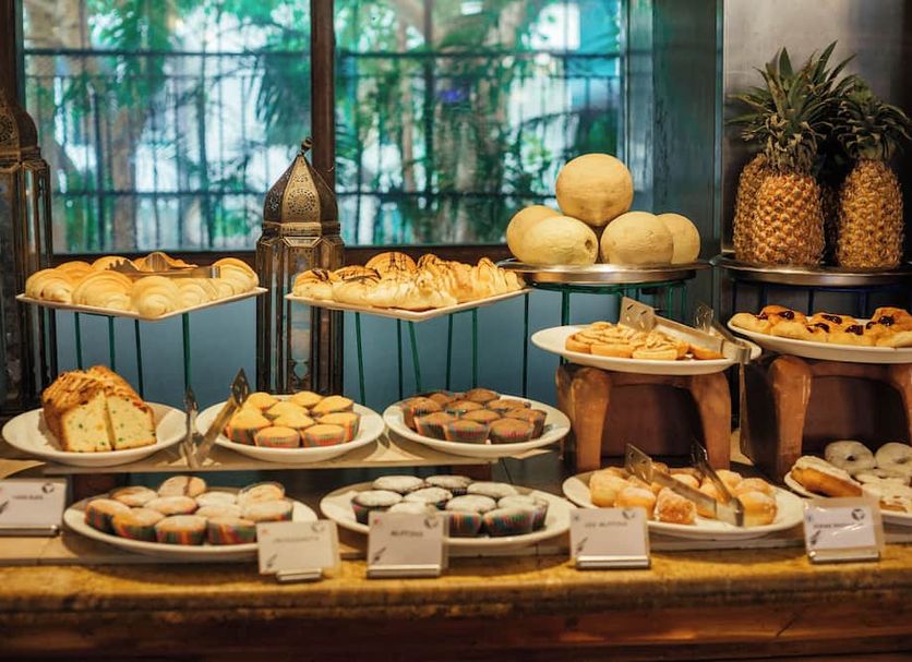 Buffet Photo