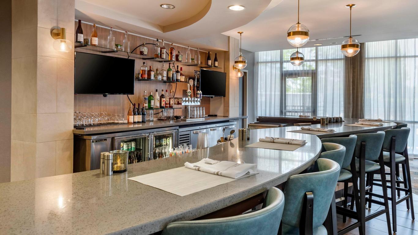 Cambria Hotel Madison East