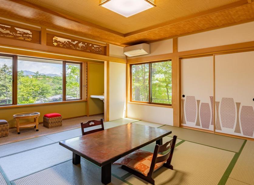 Dining room Photo