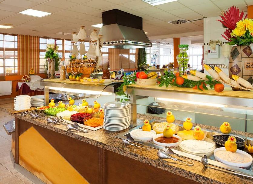 Buffet Photo