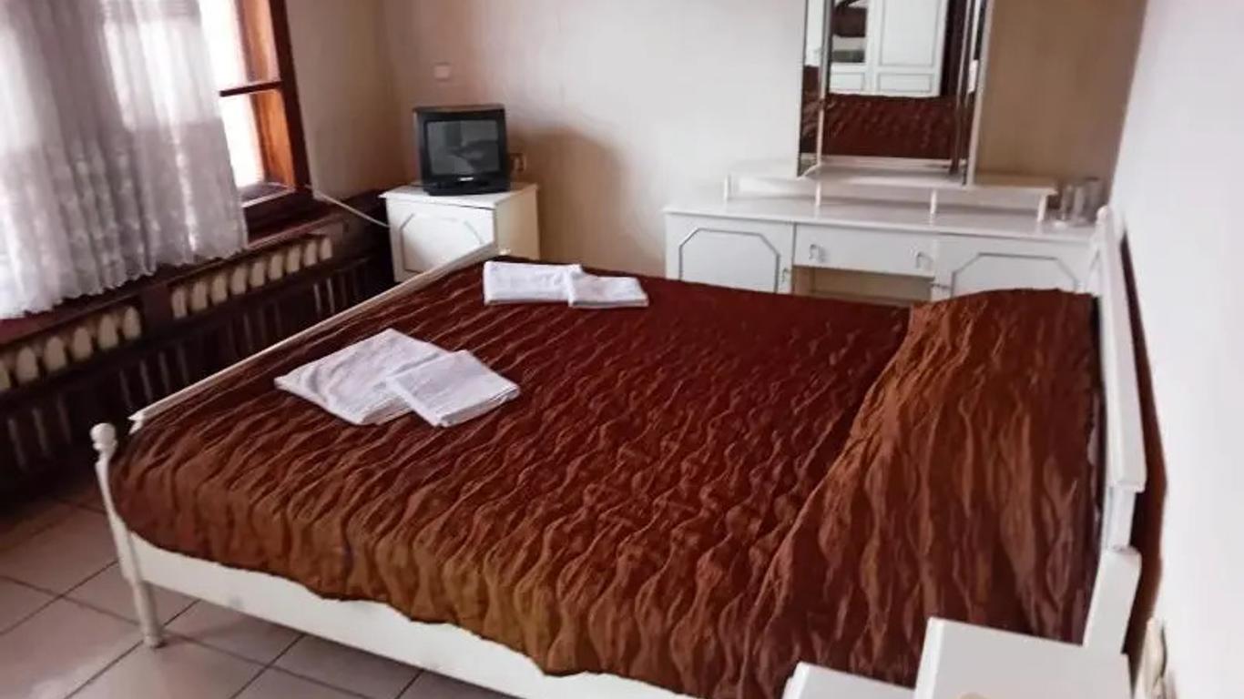 Bohemi Hotel