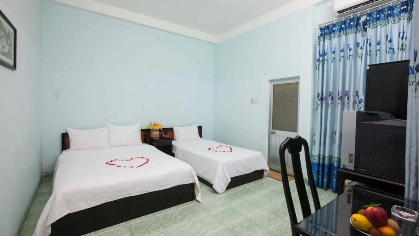 Golden Dragon Hotel