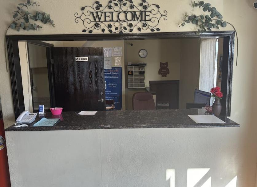 Front desk Photo