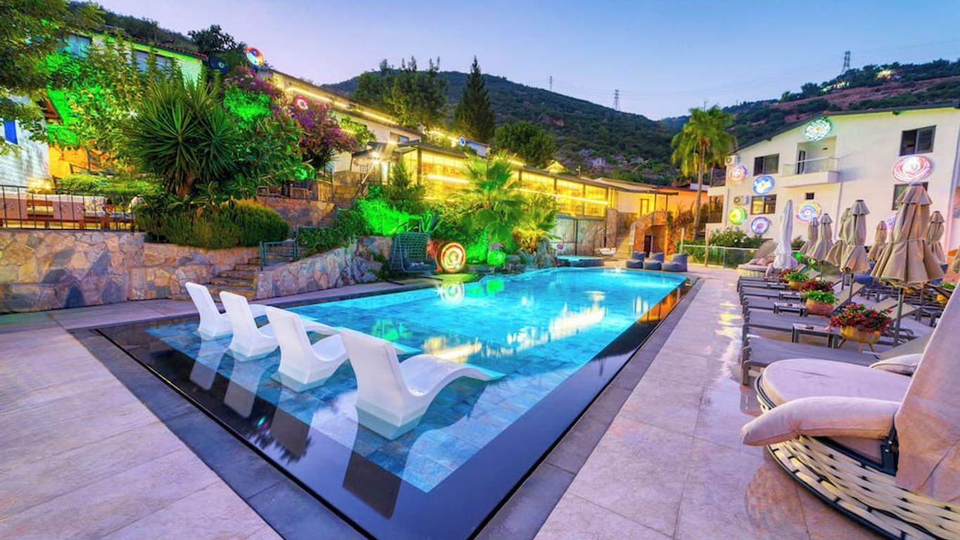Illusion Beach & Clubhotel - Adults Only