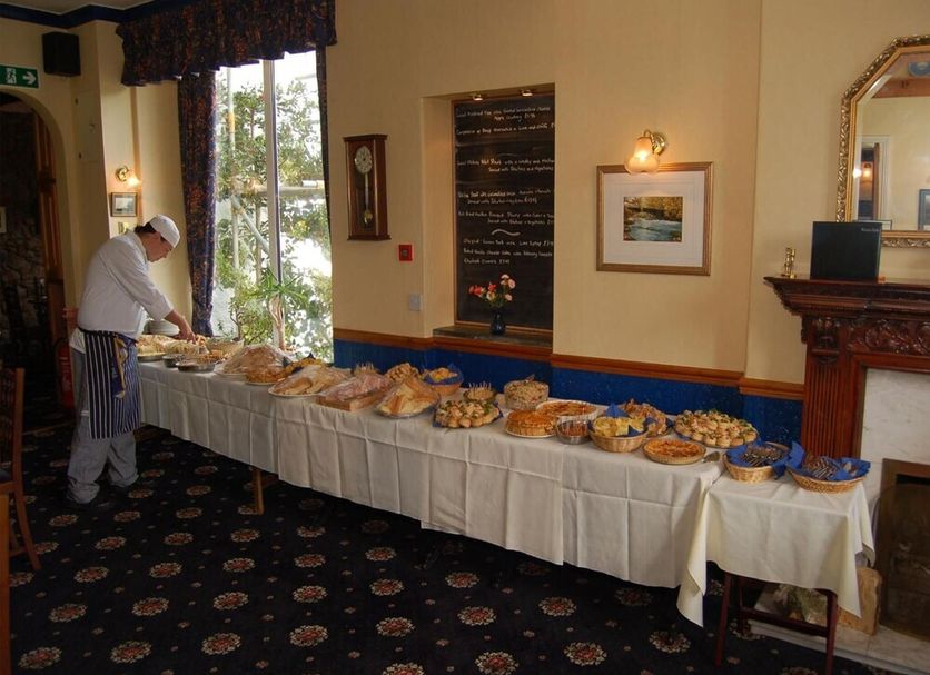 Buffet Photo