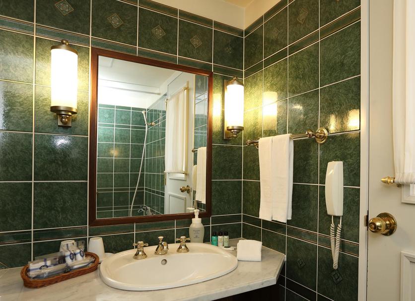 Bathroom Photo